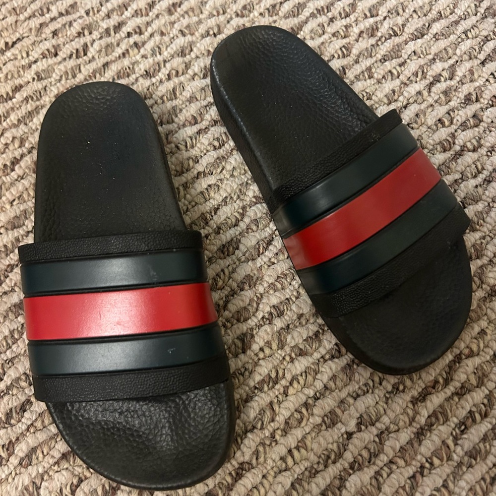Gucci boys slides